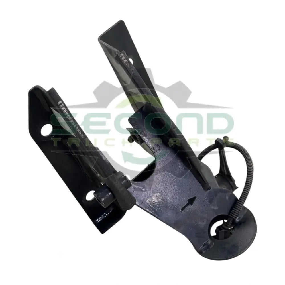 25521058 Genuine Paccar Left Fuel Tank Bracket - Second Truck Parts