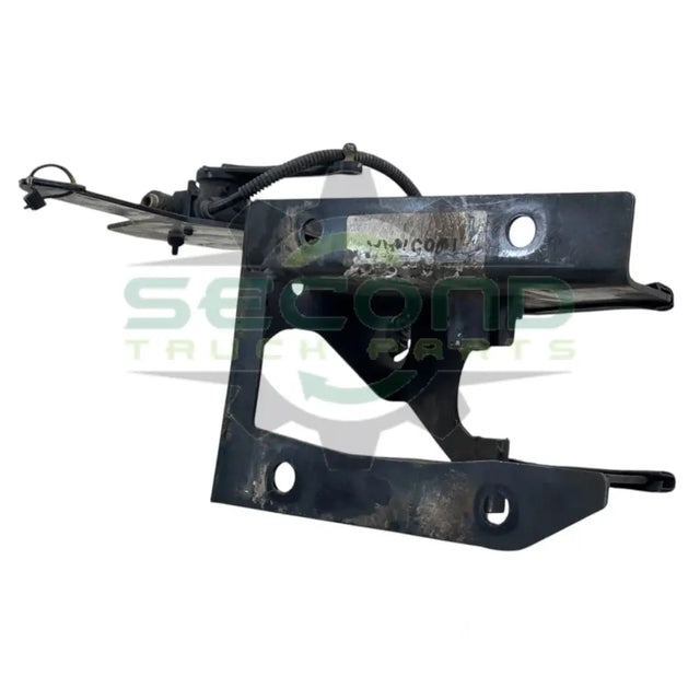 25521058 Genuine Paccar Left Fuel Tank Bracket - Second Truck Parts