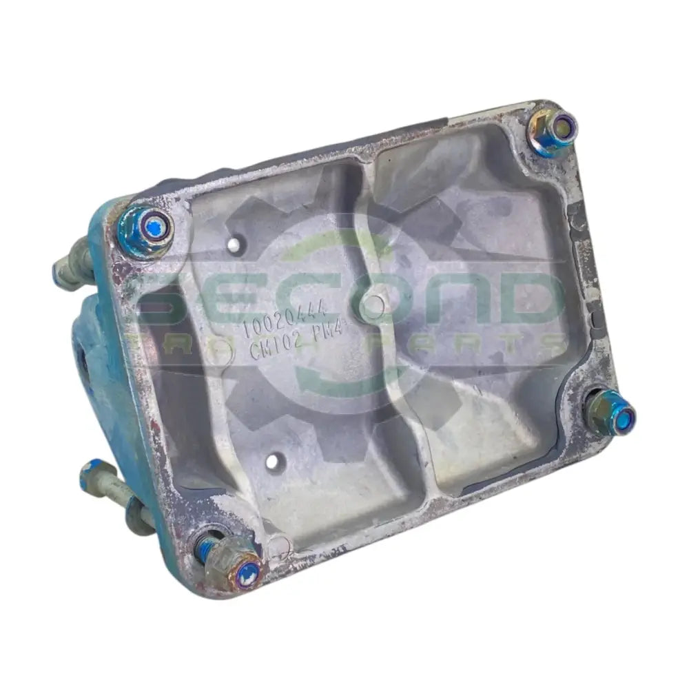 R11-6337 Genuine Paccar Left Side Cab Mount Bracket - Second Truck Parts
