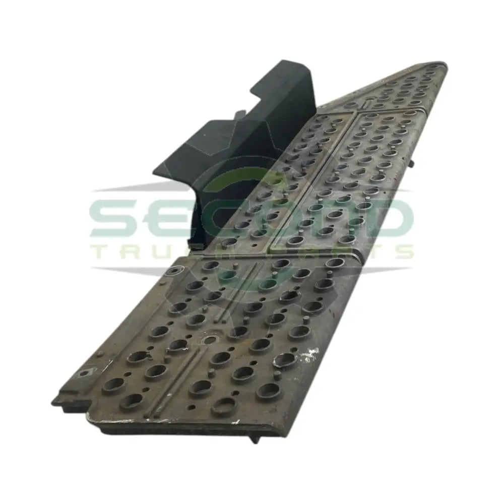 A82-1231-100 Genuine Paccar Left Side Upper Step Assembly - Second Truck Parts