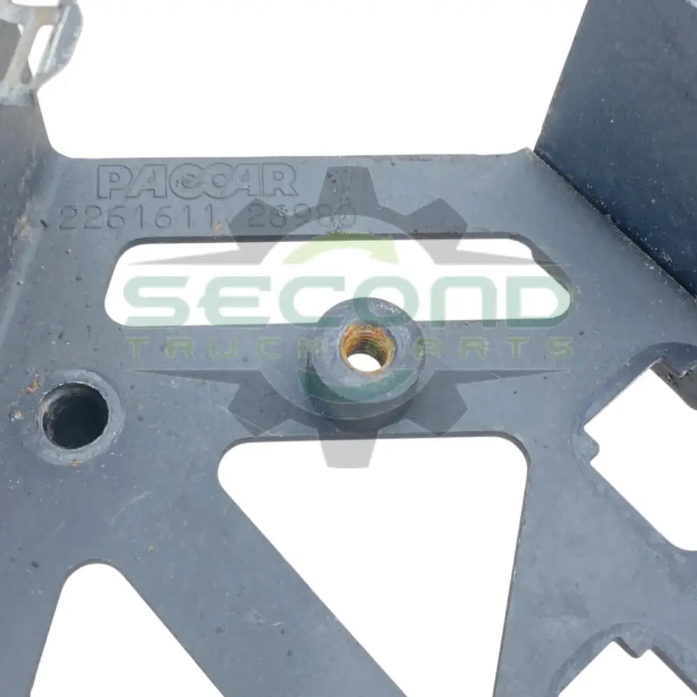 2261611 Genuine Paccar Motor Drive Bracket Daf XF106 - Second Truck Parts