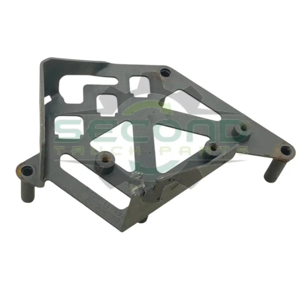 2261611 Genuine Paccar Motor Drive Bracket Daf XF106 - Second Truck Parts