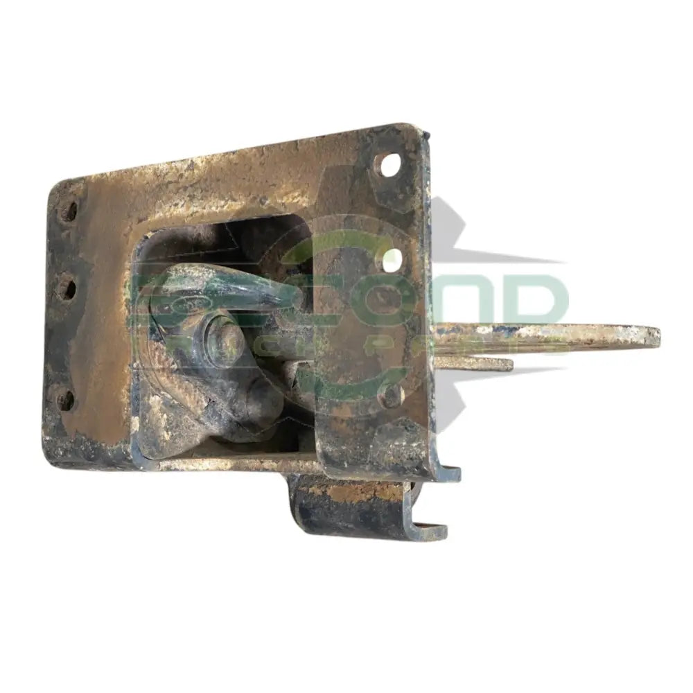 HLHXE-10050 Genuine Paccar Right Tow Hook With Bracket - Second Truck Parts