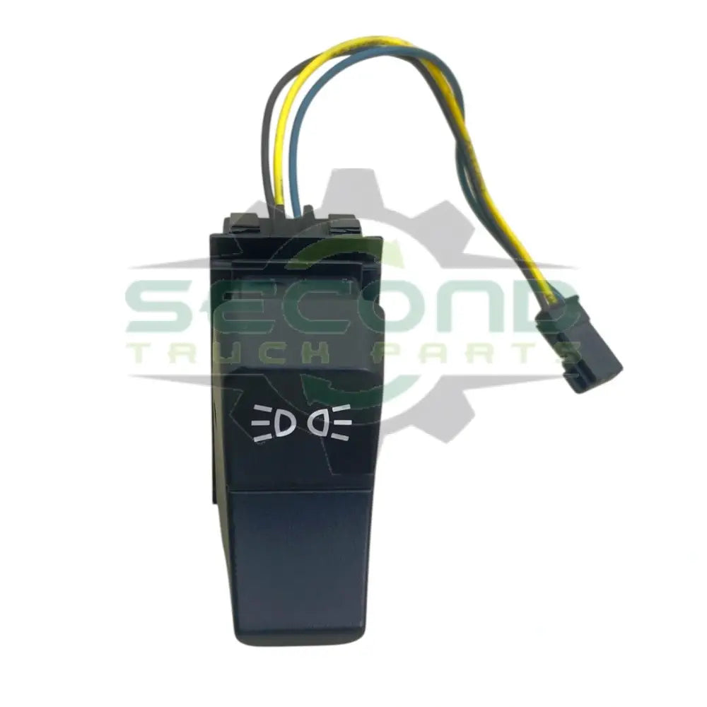 P27-1241-002-01 Genuine Paccar Toggle Switch - Second Truck Parts