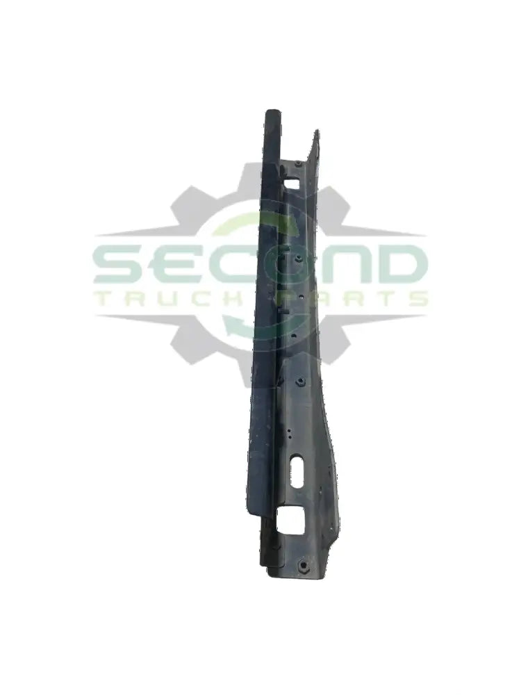 Genuine Paccar Upper Radiator Crossmember - Crossmembers