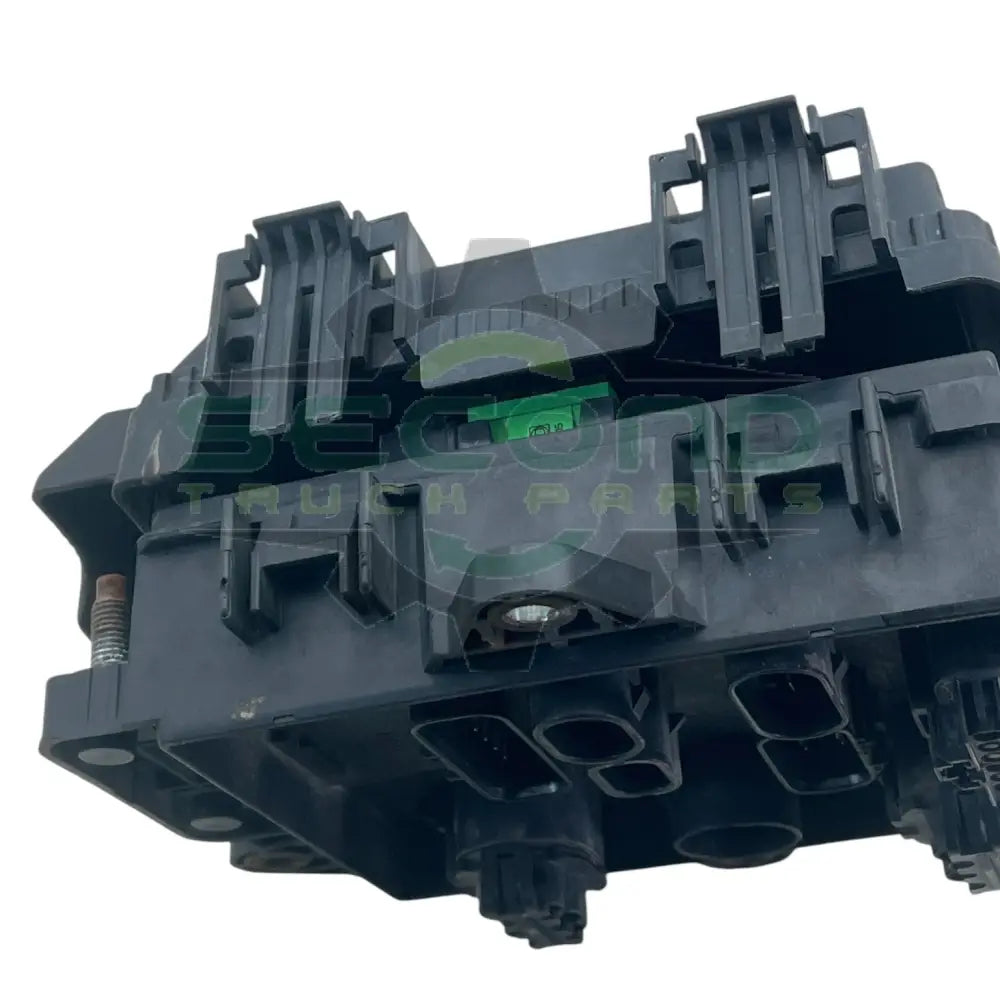 PA66-GF14 Genuine Volvo Fuse Box - Second Truck Parts