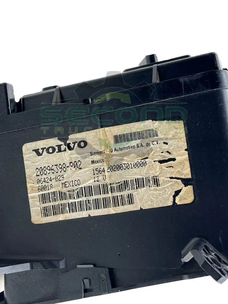 20896398-P02 Genuine Volvo Instrument Cluster - Second Truck Parts