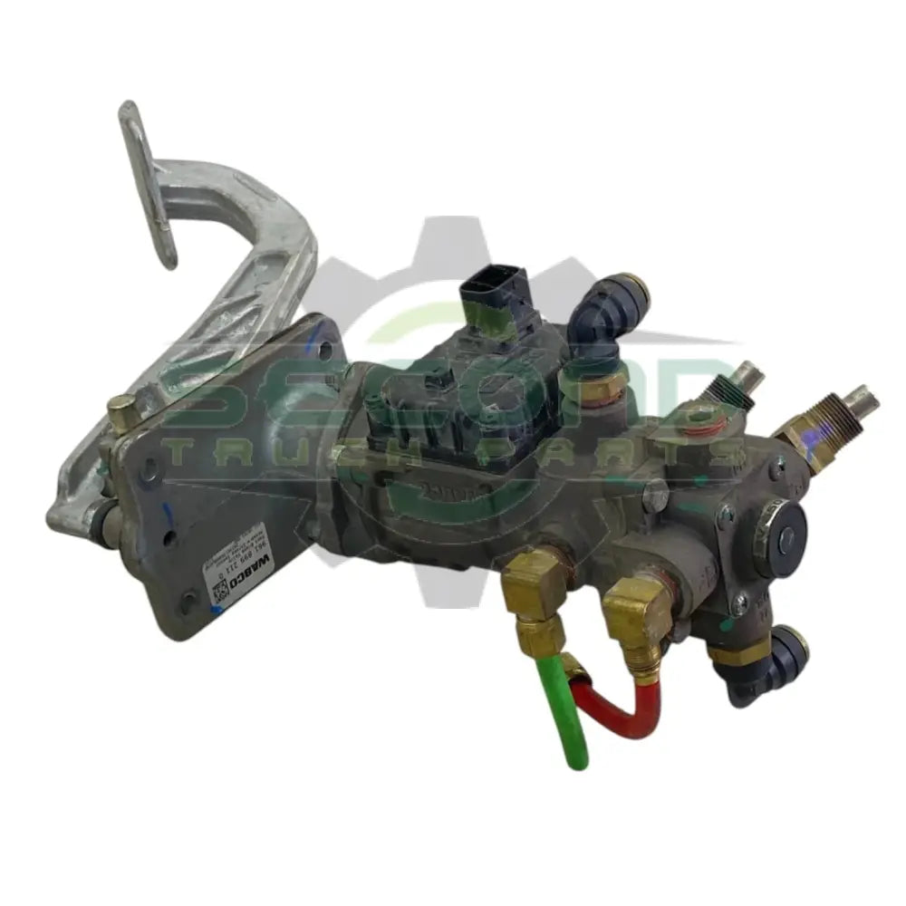4613330080 Genuine Wabco Foot Brake Valve - Second Truck Parts