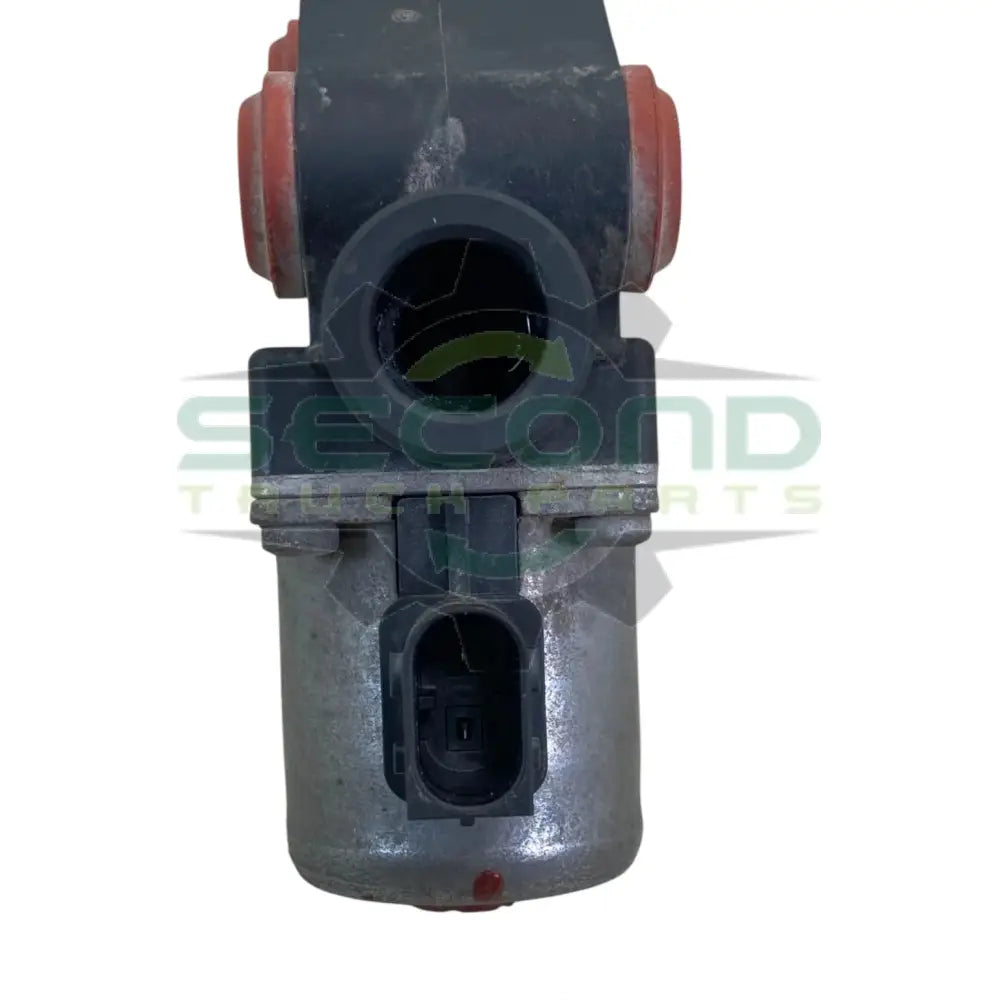 04-33700-000 Genuine Wabco Water Supply Valve - Second Truck Parts