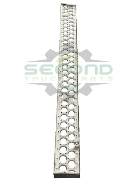 Genuine Western Star Wide Polished Cover Step 58’’ - Steps