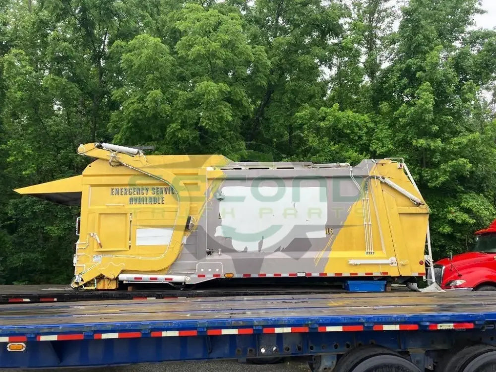 Heil Front load refuse body with controls OEM - Second Truck Parts