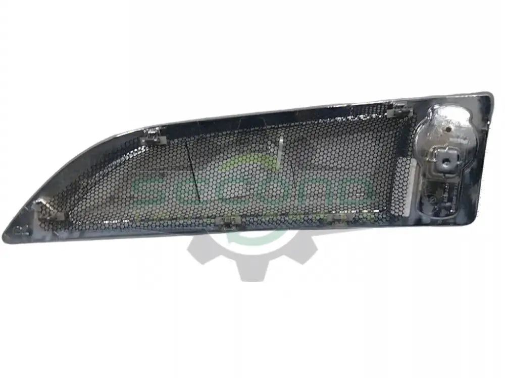 Hood KW T680 RH vent OEM - Second Truck Parts