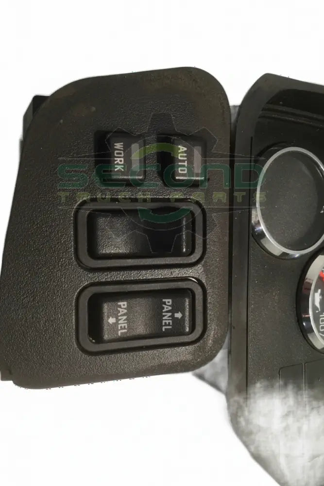 International 12' Prostar Cluster OEM - Second Truck Parts