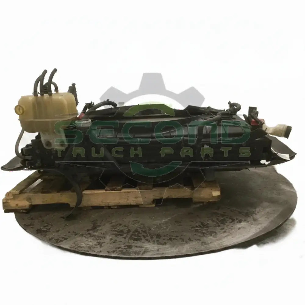 International Complete Cool Pack out of 12' 7400 OEM - Second Truck Parts
