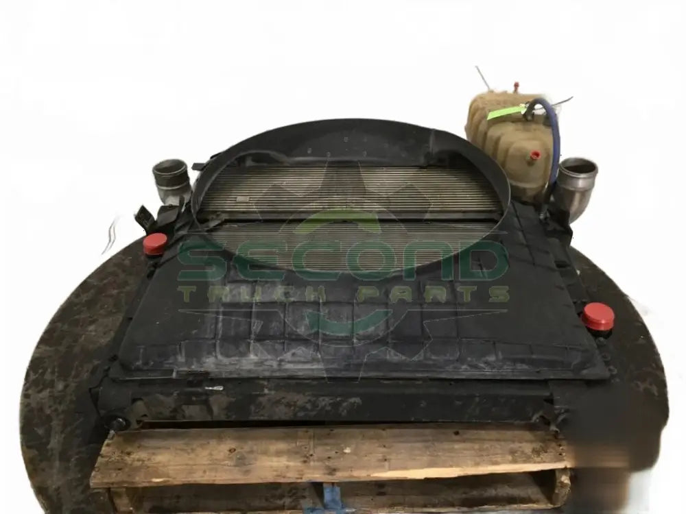 International Complete cool pack out of 15' includes: Radiator OEM - Second Truck Parts