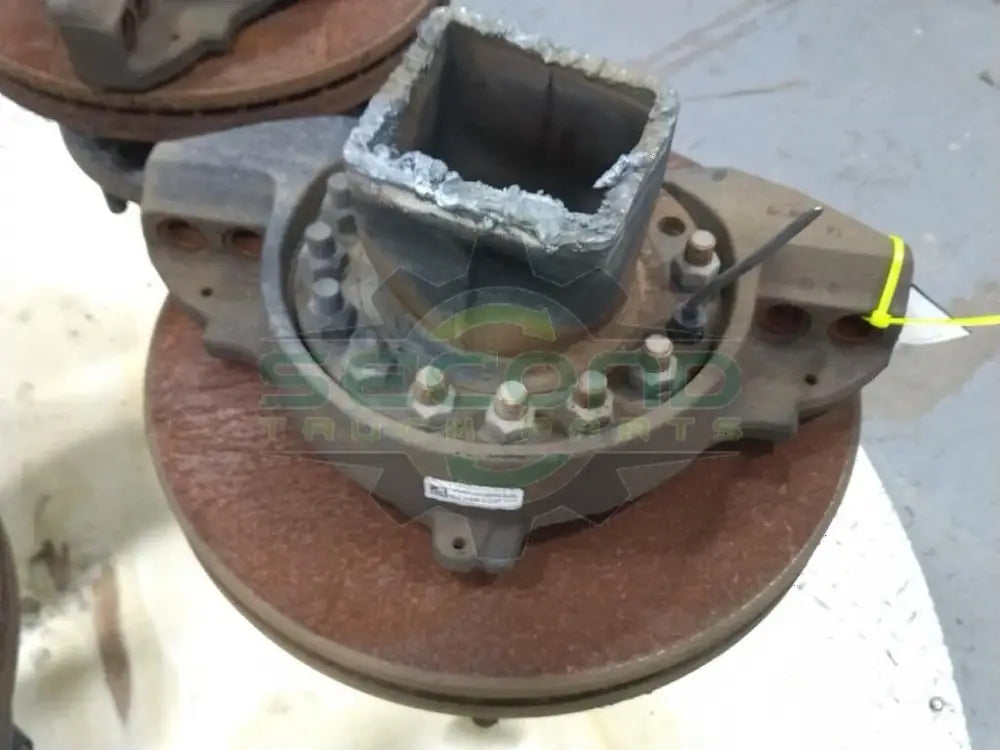 Meritor LH MT-40-14X front rear axle hub and spindle cutoff OEM - Second Truck Parts