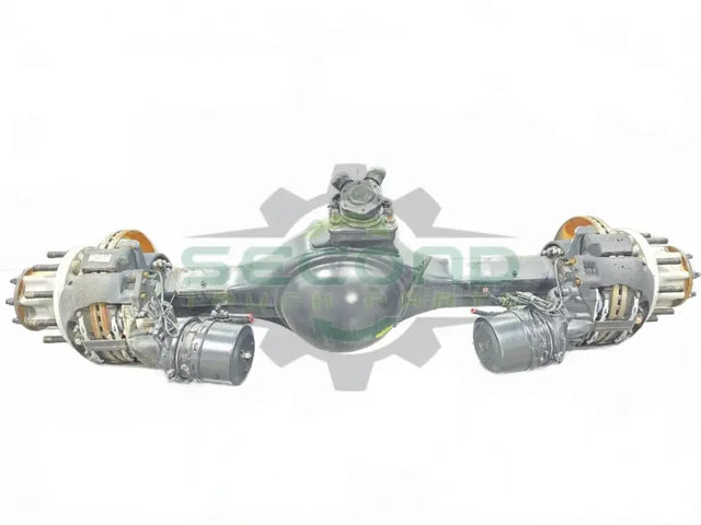 Meritor Md2014E complete rear axle OEM 25817089D1 - Second Truck Parts