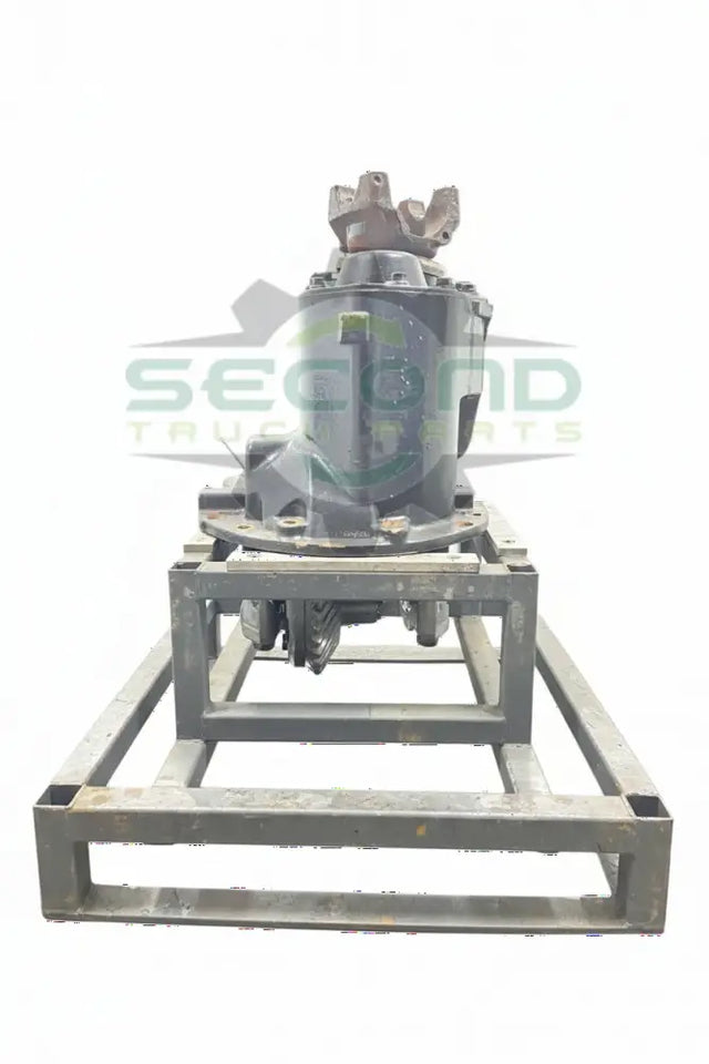 Meritor MT-40-14X3C front rear axle carrier with power divider OEM - Second Truck Parts
