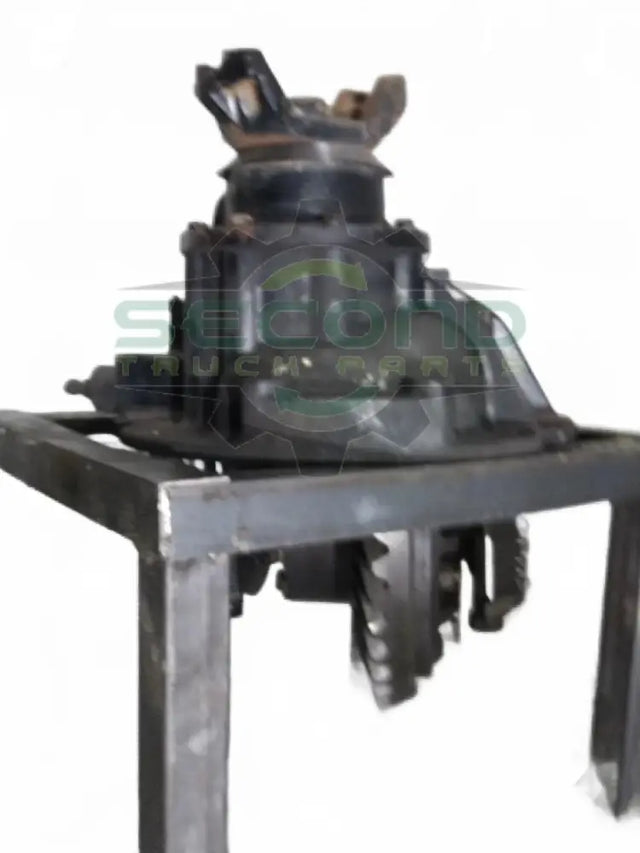 Meritor Rear Carrier assembly RS-160/161 S/N SFOR01644762 IN 2 OEM - Second Truck Parts