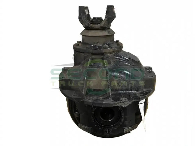 Meritor RS23-160 rear axle carrier in 2 OEM - Second Truck Parts