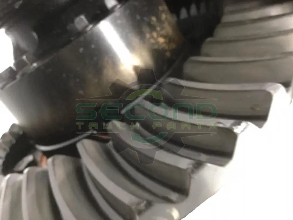 Meritor RT-40-145 front rear axle carrier in 3 OEM 8235-A13200C1979342 - Second Truck Parts
