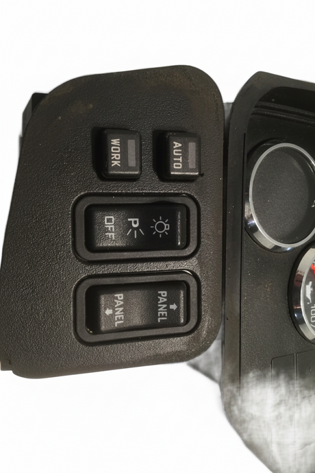 International 12' Prostar Cluster OEM - Second Truck Parts