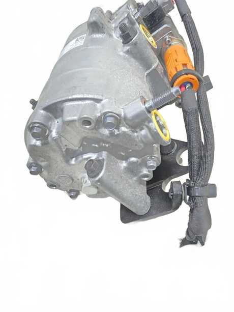 Volvo 24V chassis mounted a/c compressor OEM 84192003D4 - Second Truck Parts