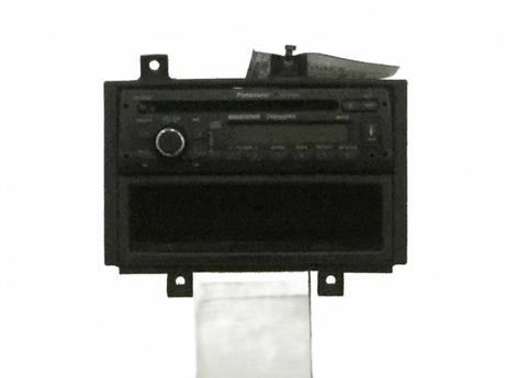 Volvo Radio console out of 09' VNL 670 OEM 21294670 - Second Truck Parts