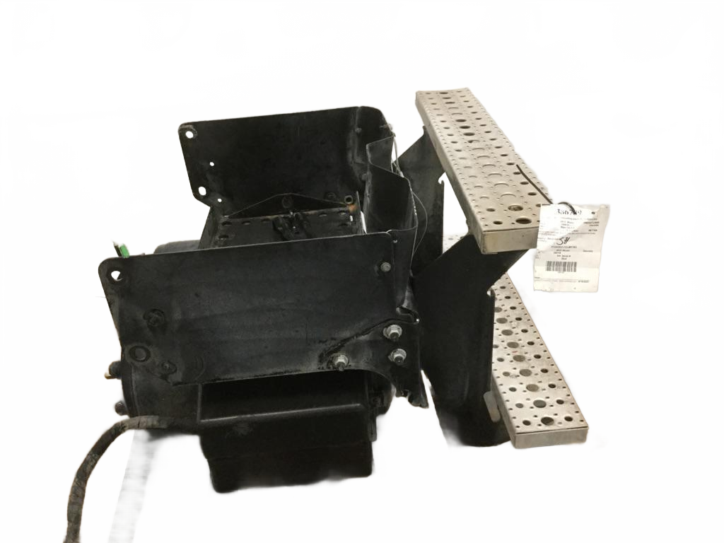 Complete Steel Battery Box with Lid and 2 air tanks out of 12' FTL - Second Truck Parts