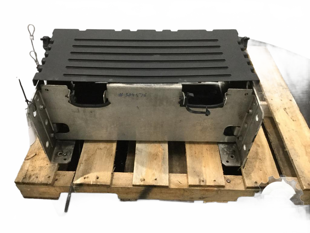Aluminum Batter Box with Fiberglass Lid OEM - Second Truck Parts