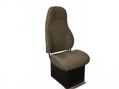 Volvo RH SEAT ASSEMBLY OEM 21617406 - Second Truck Parts