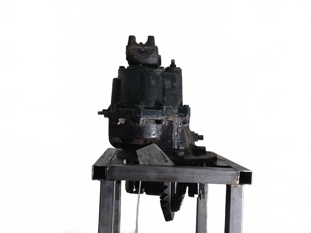 Spicer Front rear axle withPete air suspsion with3 OEM - Second Truck Parts