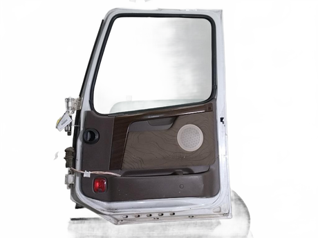 Volvo RH DOOR ASSEMBLY OEM 2267477 - Second Truck Parts