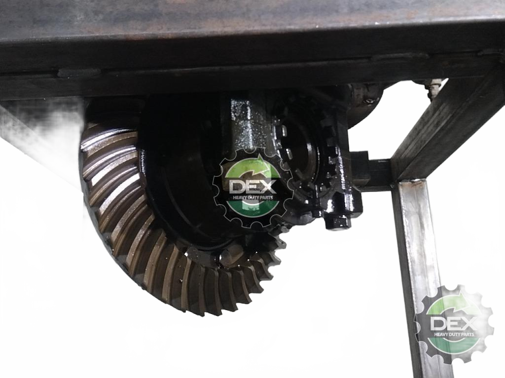 Complete Meritor Carrier assembly with power divider in 3 OEM - Second Truck Parts