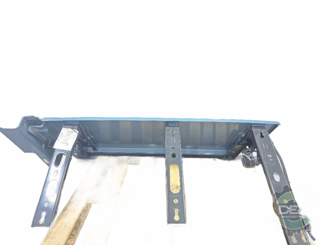 Volvo RH lower cab fairing with extension 78527749 OEM 78600391D3 - Second Truck Parts