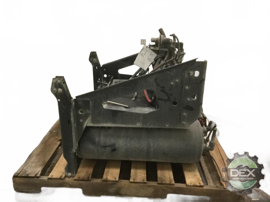 Volvo Steel battery box shelf 21043167 with x3 steel air tanks x2 - Second Truck Parts
