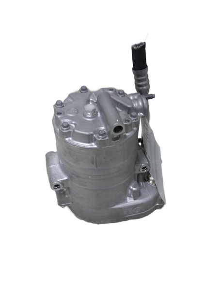 Chassis 24V mounted a/c compressor OEM 84192003D15 - Second Truck Parts