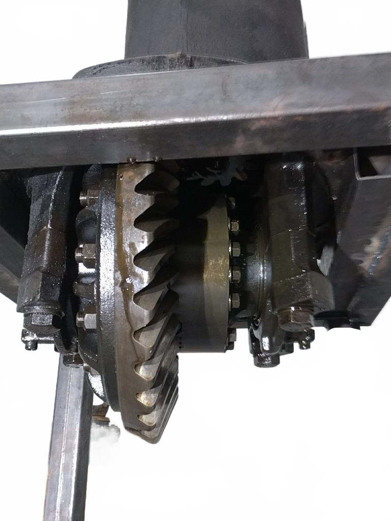 Volvo Meritor MT 40-143M front rear axle carrier in 3 OEM 20457919 - Second Truck Parts