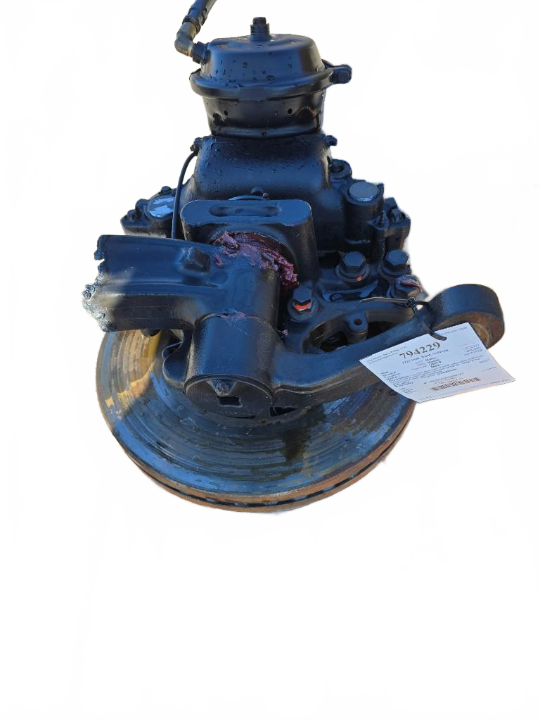 Volvo RH steer axle hub cutoff OEM 24112769D5 - Second Truck Parts