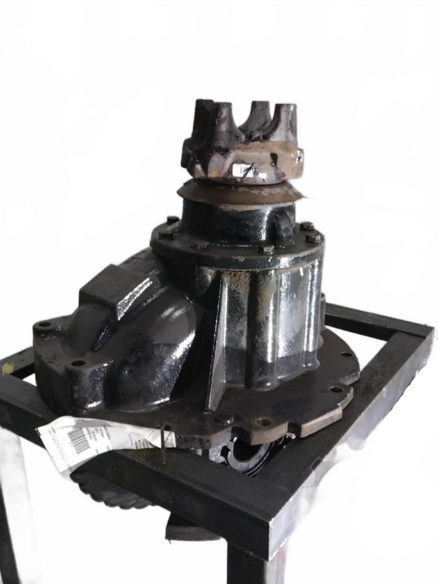 Complete Meritor RS23-160 Carrier in 2 OEM 8235-A23200E2137 - Second Truck Parts