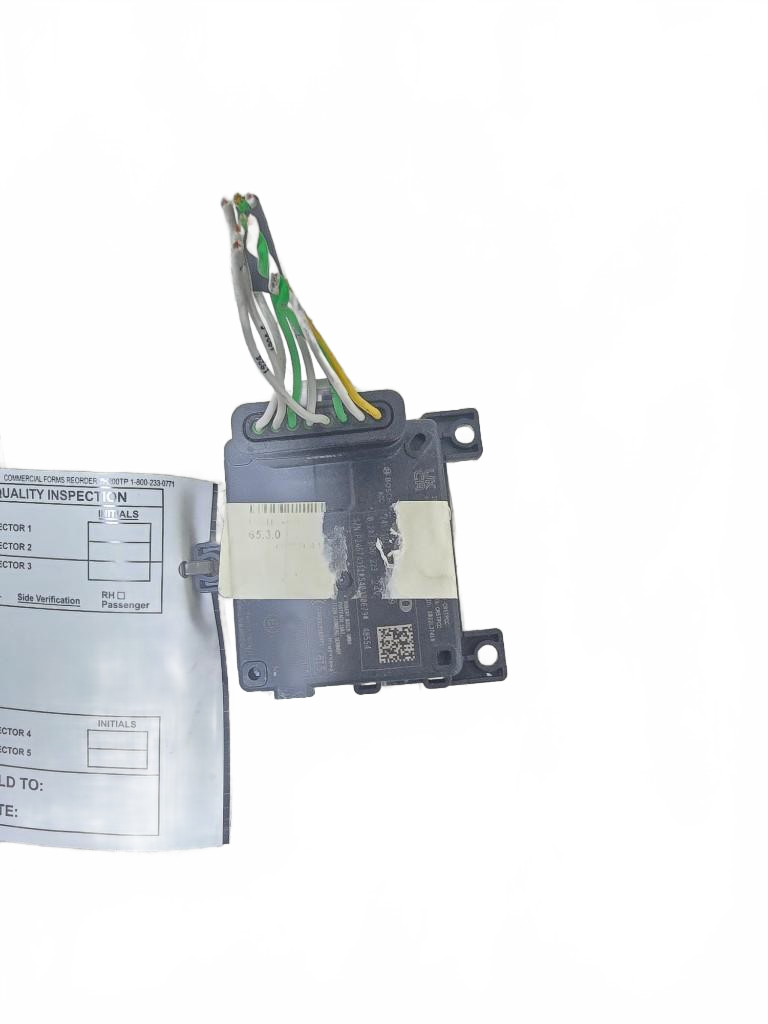 Volvo Short range radar control unit OEM 24574911D6 - Second Truck Parts