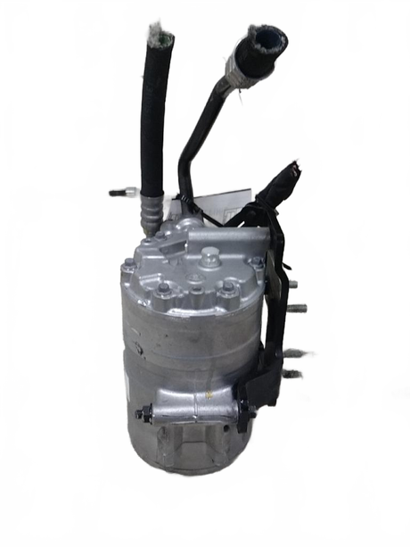 Chassis 24V mounted a/c compressor OEM 84192003D14 - Second Truck Parts
