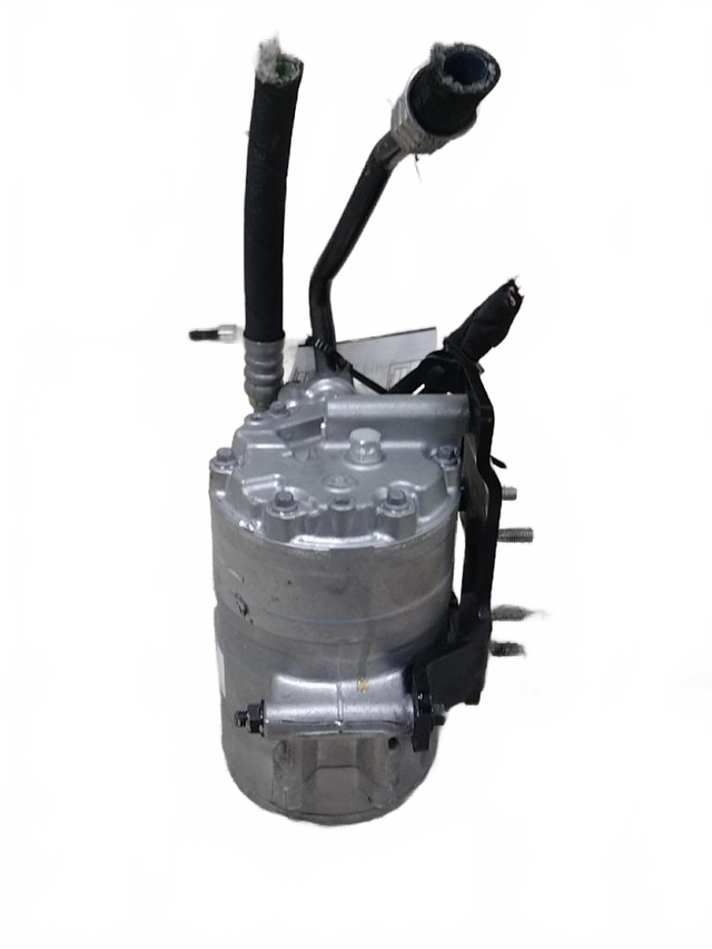 Chassis 24V mounted a/c compressor OEM 84192003D14 - Second Truck Parts