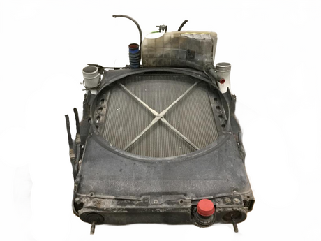 Cool 12' KW T600 pack includes: Radiator OEM - Second Truck Parts
