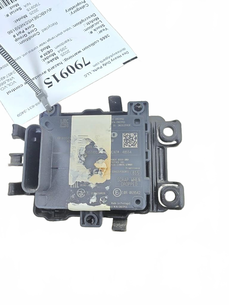 Volvo Short range radar control unit OEM 24574911D13 - Second Truck Parts
