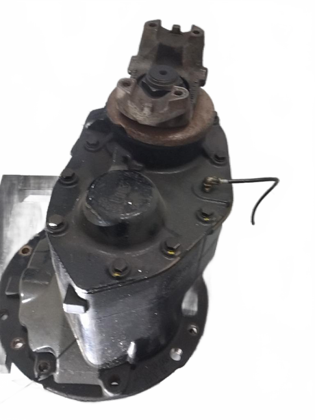 Complete Meritor differential assembly with power divider OEM - Second Truck Parts