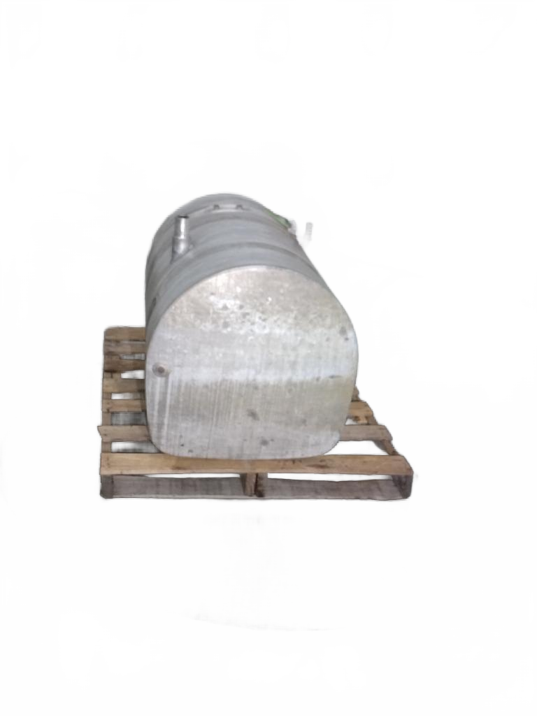 Mack RH D-Shaped aluminum fuel tank measures 26" x 40" 100 gallon DDD2 - Second Truck Parts