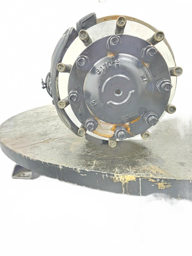 Meritor Md2014E complete rear axle OEM 25817089D1 - Second Truck Parts