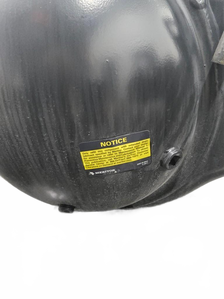 Meritor Md2014E complete rear axle OEM 25817089D1 - Second Truck Parts
