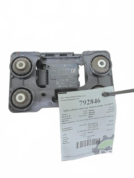 Volvo Short range radar control unit OEM 24574911D5 - Second Truck Parts